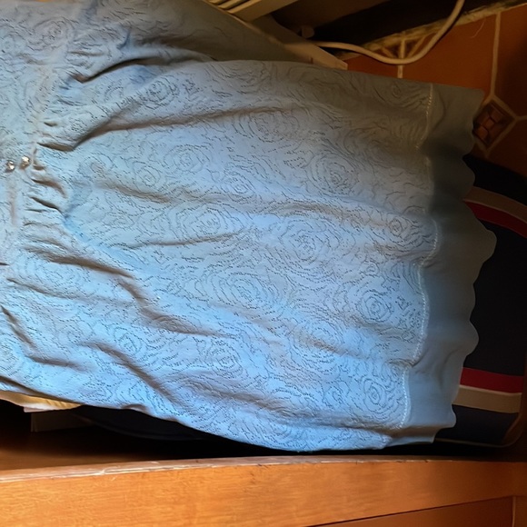 Tunic - Picture 3 of 5